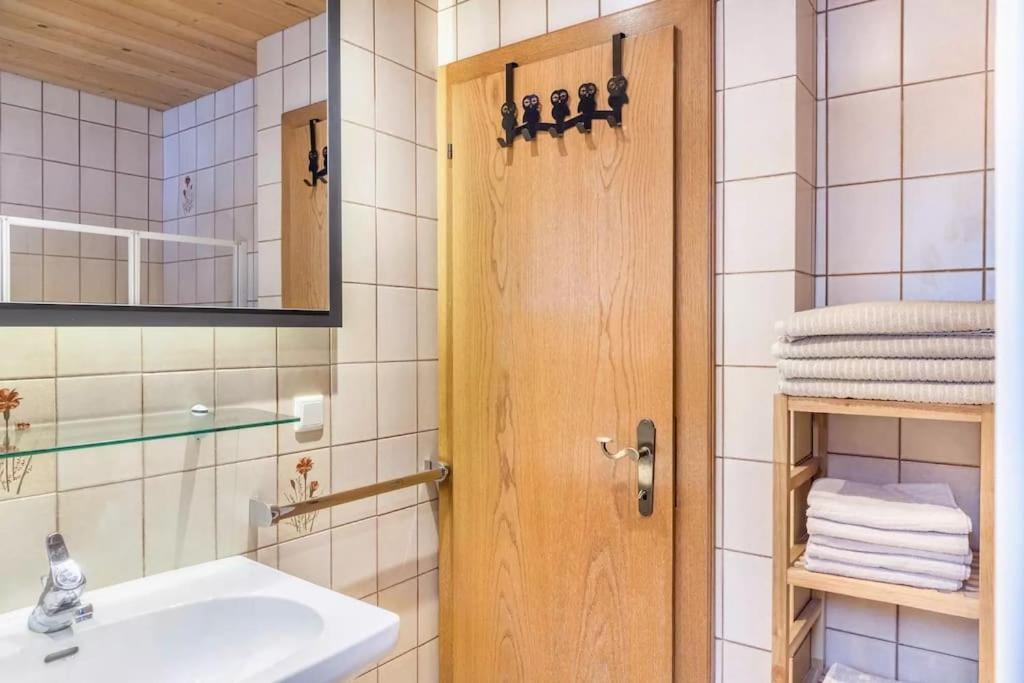 Ferienwohnung Gamsbock Panorama View Balkon, Gartensauna, Garten, Grillplatz ชตุมม์ ภายนอก รูปภาพ