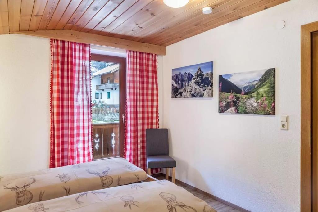 Ferienwohnung Gamsbock Panorama View Balkon, Gartensauna, Garten, Grillplatz ชตุมม์ ภายนอก รูปภาพ