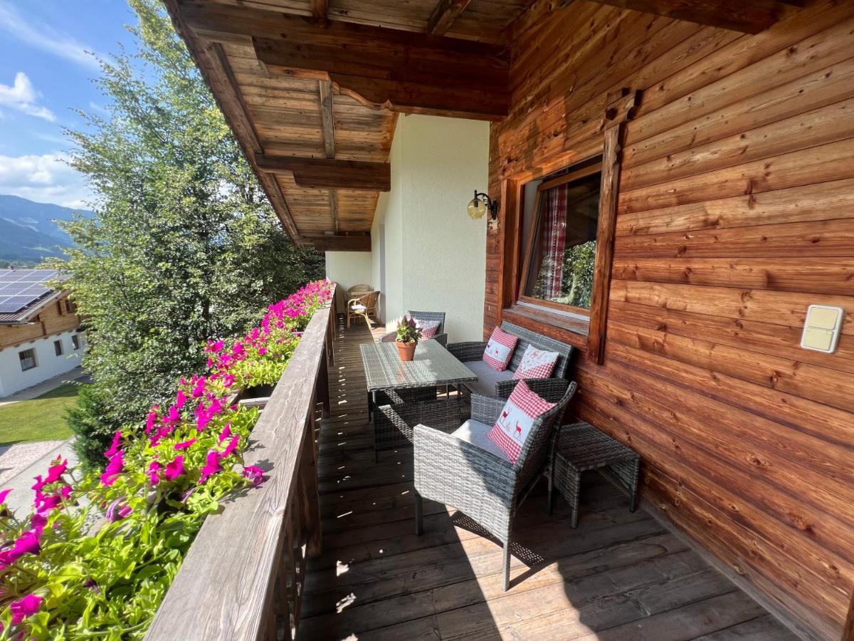 Ferienwohnung Gamsbock Panorama View Balkon, Gartensauna, Garten, Grillplatz ชตุมม์ ภายนอก รูปภาพ