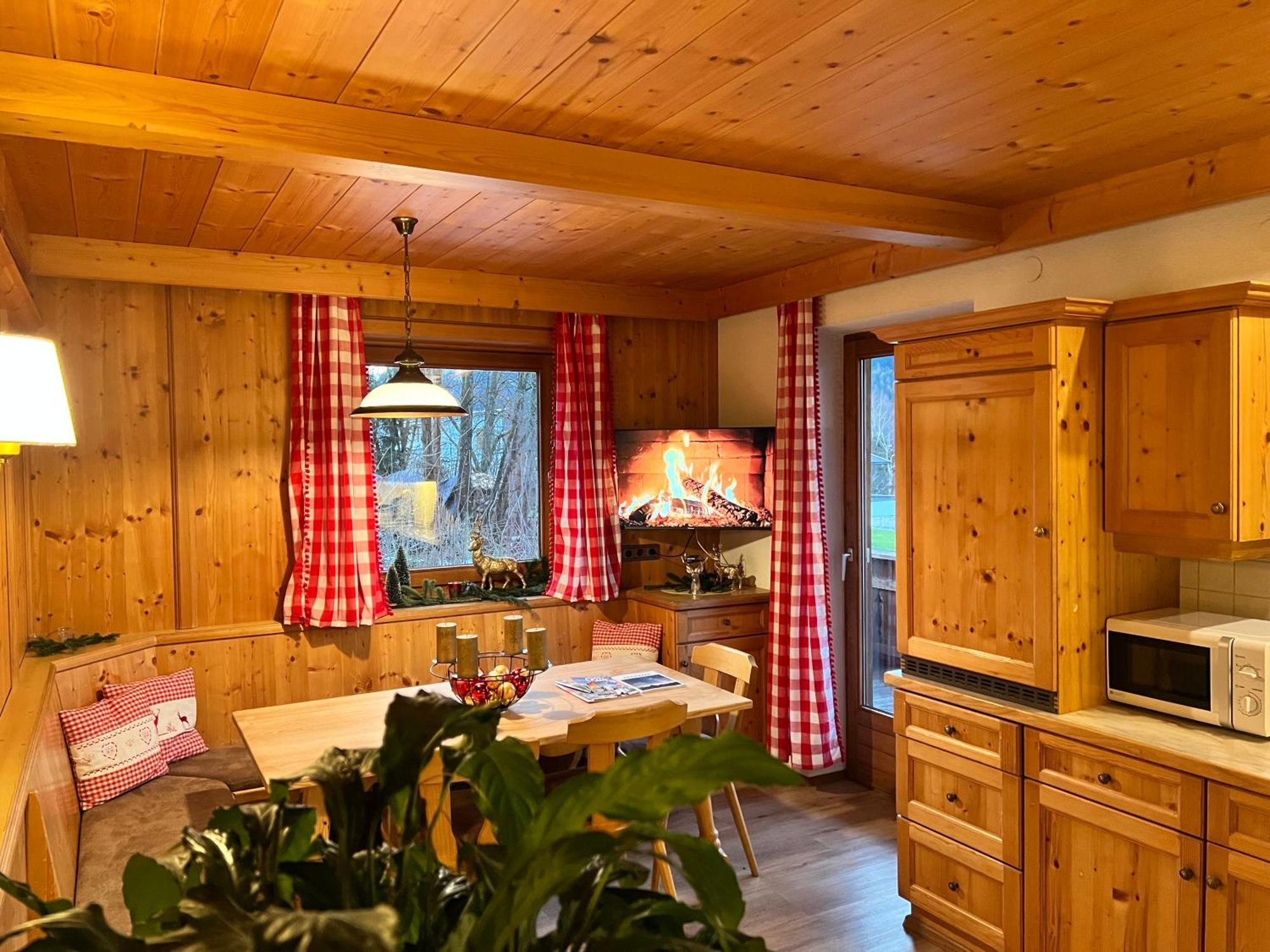 Ferienwohnung Gamsbock Panorama View Balkon, Gartensauna, Garten, Grillplatz ชตุมม์ ภายนอก รูปภาพ